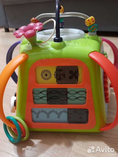 Развивающие игрушки для малышей