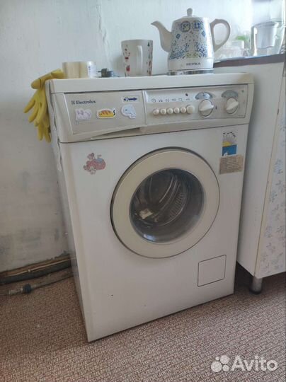 Стиралка Electrolux рабочая