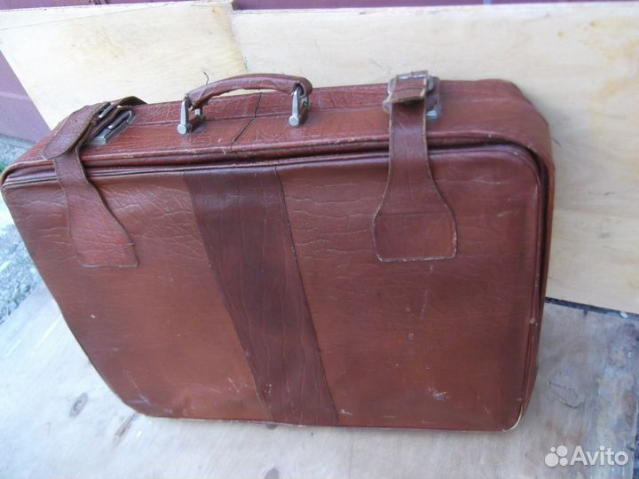 Чемоданы советские из натур.кожи