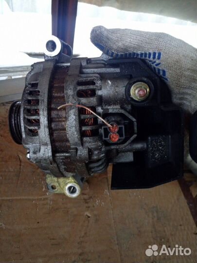 Генератор Мазда форд 2 лит 2,3