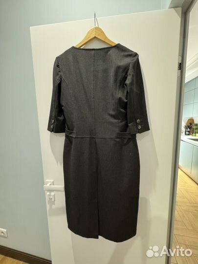 Платье офисное 46