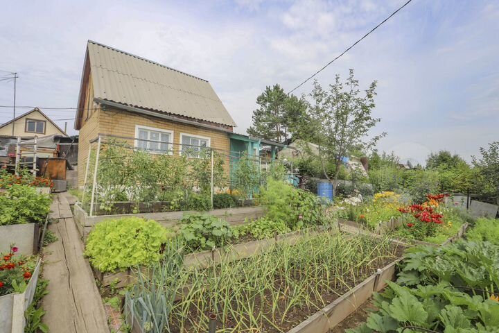 Дача 20 м² на участке 5 сот.