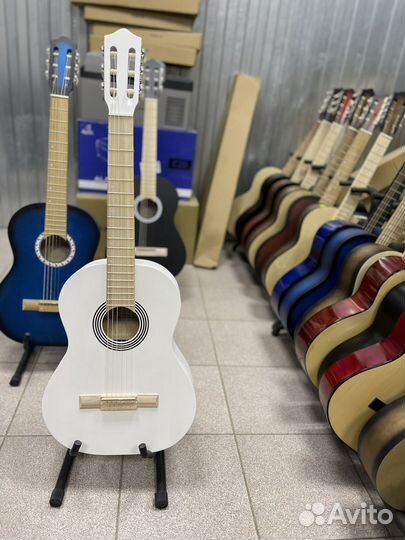 Акустическая / классическая гитара
