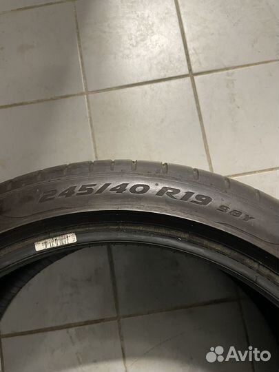 Pirelli P Zero 245/40 R19 и 275/35 R19 100Y
