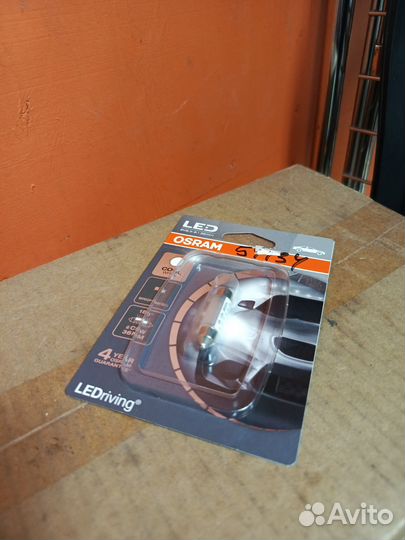 Лампа светодиодная C5W 12V 1W 36мм osram 6436CW01B