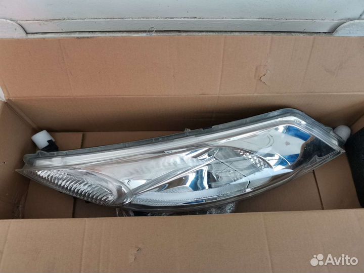 Фонарь передний