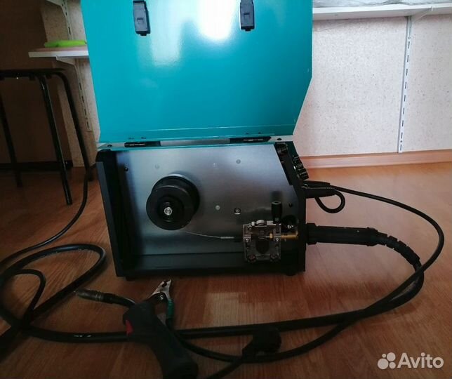 Инверторный сварочный полуавтомат wert MIG - 240