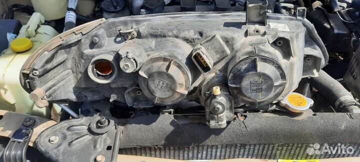Фара на nissan almera