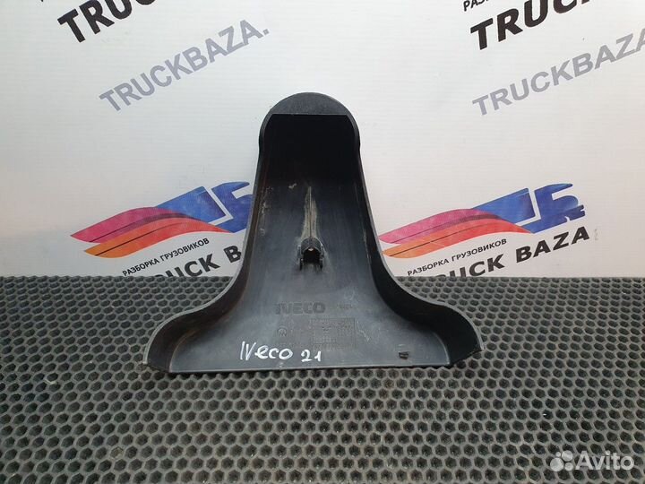 Крышка стойки зеркала Iveco Stralis