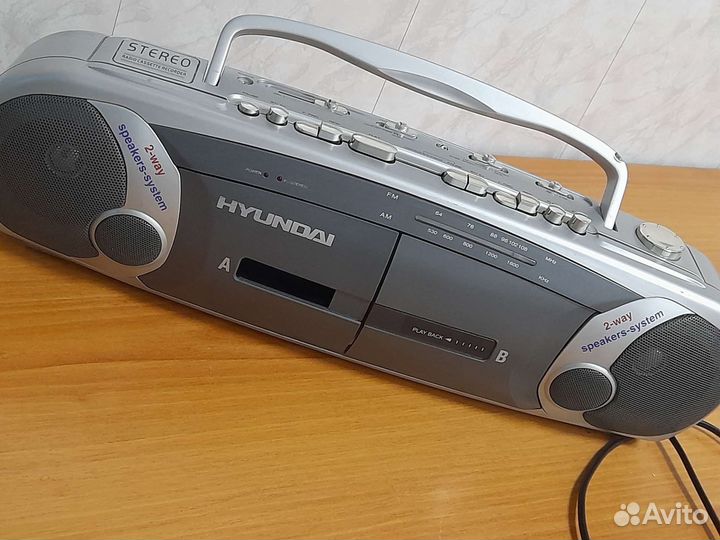 Кассетный магнитофон1кассетн huyhdai