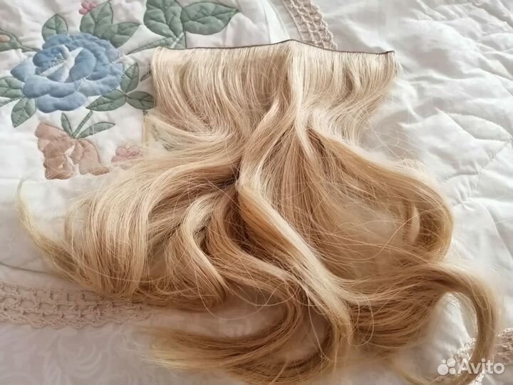 Волосы на заколках