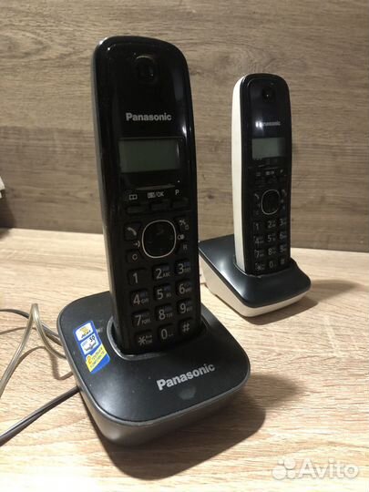 Panasonic телефон с даумя трубками