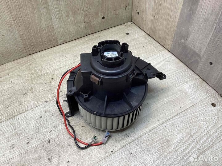 Моторчик печки Opel Astra H/Astra Family H