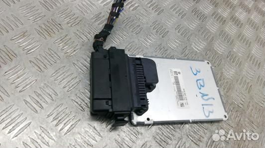 Блок управления двс volkswagen passat CC (3BN13PC0