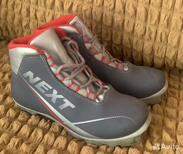 Ботинки лыжные женские 37 размер