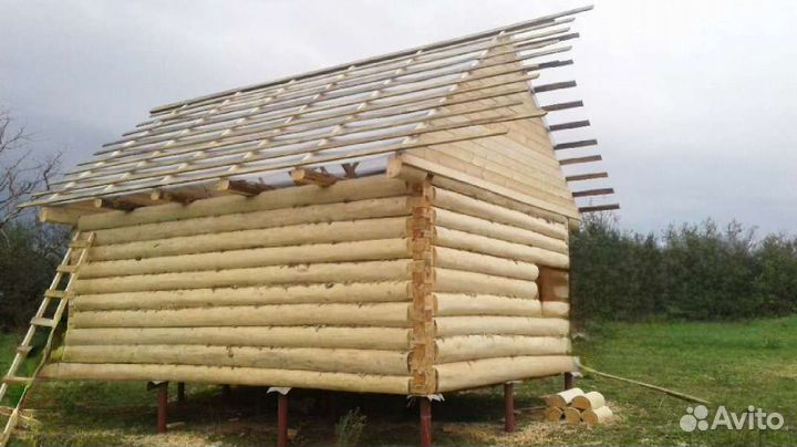 Сруб дома, бани