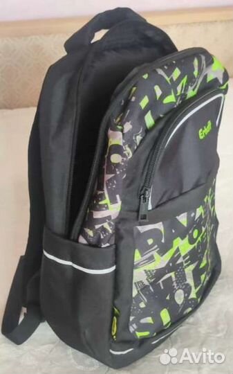 Рюкзак школьный