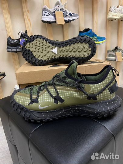 Nike acg mountain fly gore tex