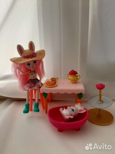 Набор с Куклой Enchantimal