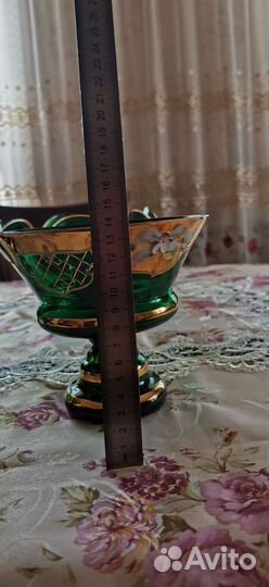 Конфетница на ножке