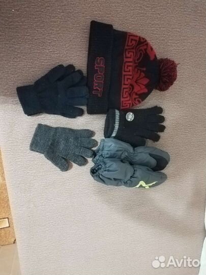 Шапка и перчатки на мальчика