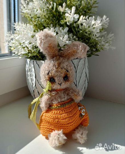 Зайчик ручной работы