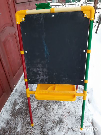 Магнитно маркерная доска