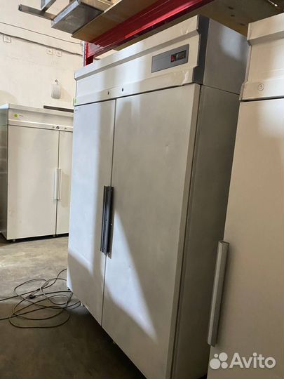 Холодильный шкаф