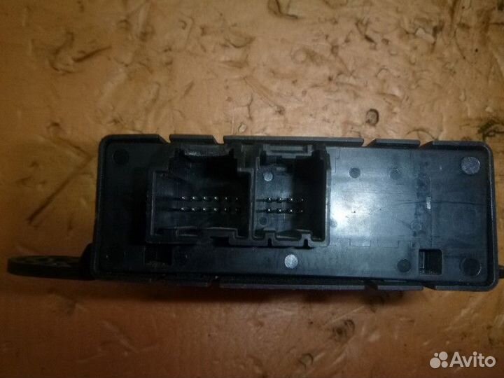 Блок управления парктроником opel astra J 2010