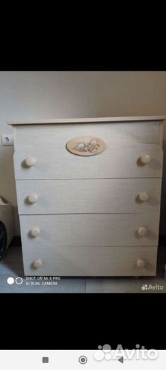 Кроватка и комод
