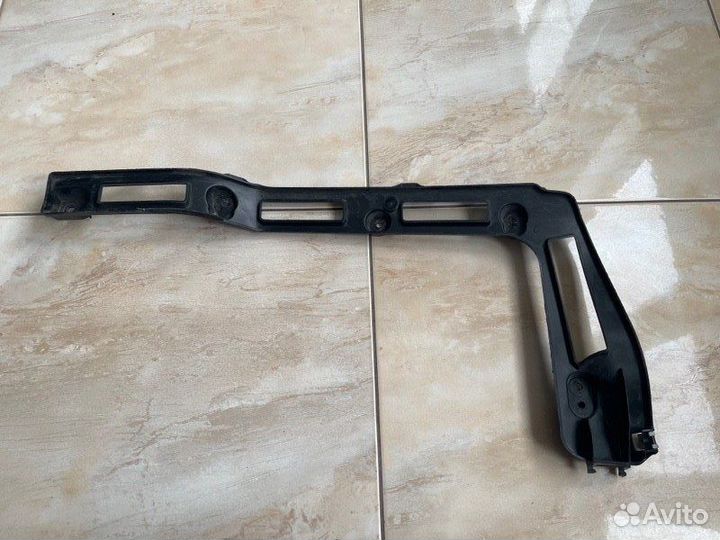 Накладка двери багажника левая Ford Focus 3 С 2010