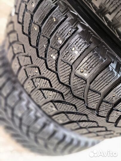 Bridgestone Blizzak Spike-01 235/55 R18