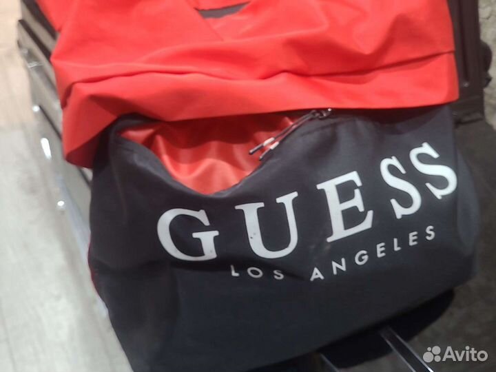 Спортивная сумка guess