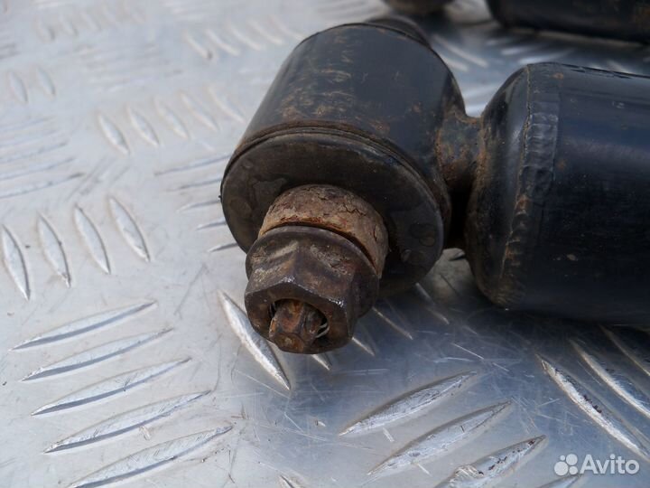 Амортизатор задний Peugeot 307 2003г Хетчбэк