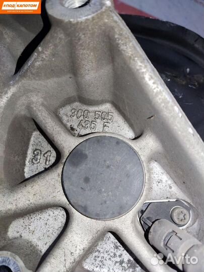 Кулак задний левый Volkswagen Tiguan рест. 2014