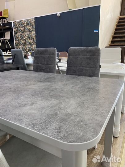 Кухонный стол