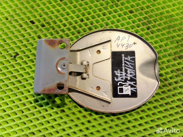 Лючок бензобака Калина