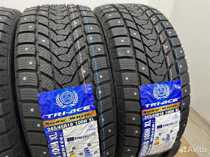 Tri Ace Snow White II 245/45 R18 100H