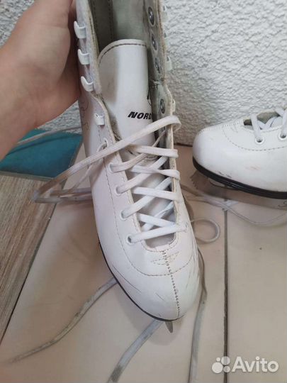 Коньки фигурные