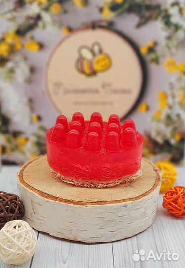 Мыло ручной работы с люфой 