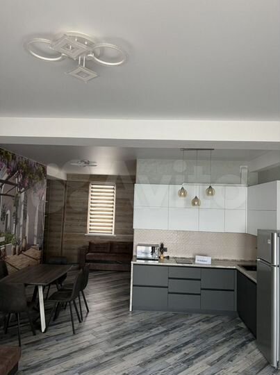 2-к. квартира, 85 м², 3/9 эт.