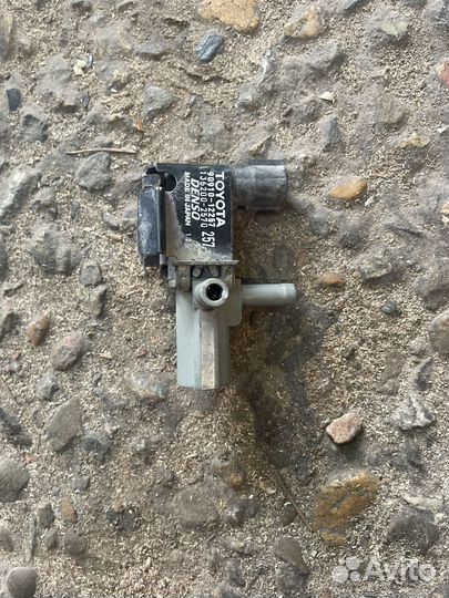 Клапан Вакуумный Toyota Corolla 120 9091012257