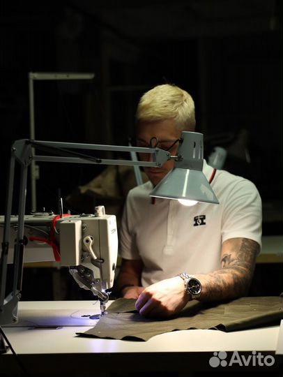 Швея на производство молодежной одежды