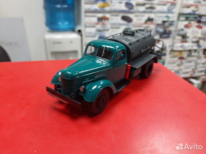 Легендарные грузовики СССР №33, Д-251