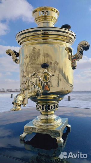 Самовар старинный с медалями Баташева