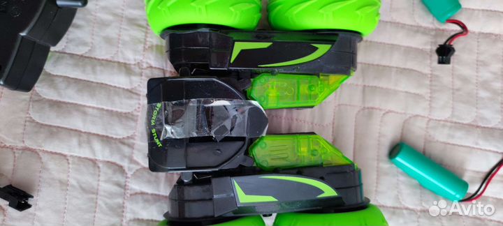 Трюковая машинка на радиоуправлении Force Link