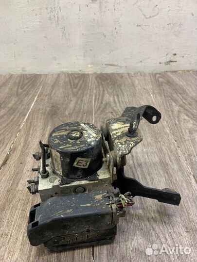 Блок abs Ford Fiesta хэтчбек 3-Х дв. kvja 2011