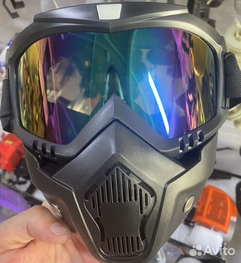 Защитная маска для лица