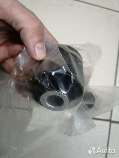 Сайлентблок заднего рычага Санта Фе тм. Новый. Ори