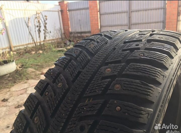 Kumho I'Zen KW22 225/55 R17